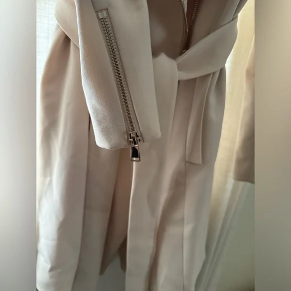H&M elegant beige belt tie/ zip up spring trench jacket - Picture 3 of 5